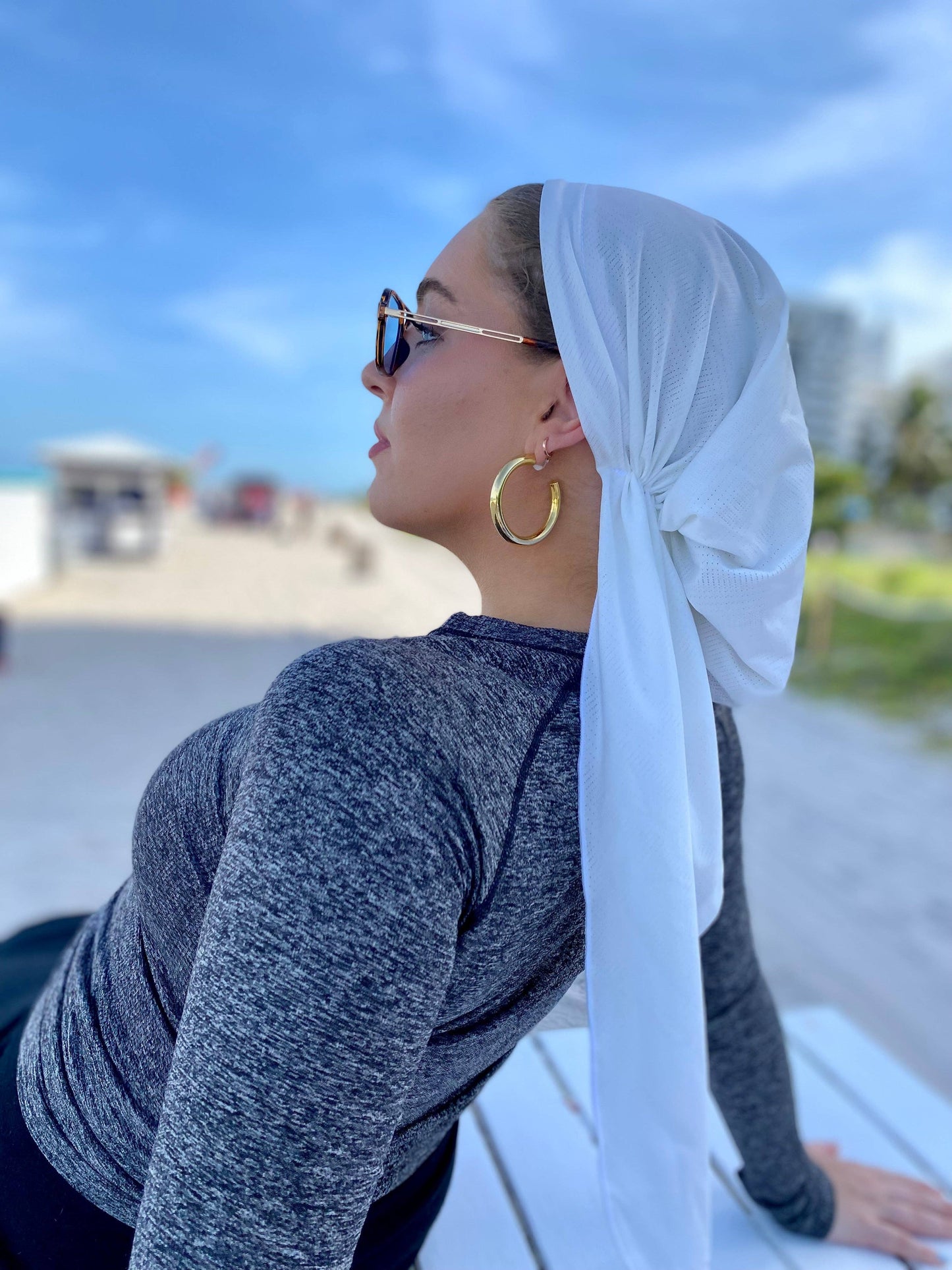 SB Dri Fit Pretied Scarf White (with Velvet Grip)
